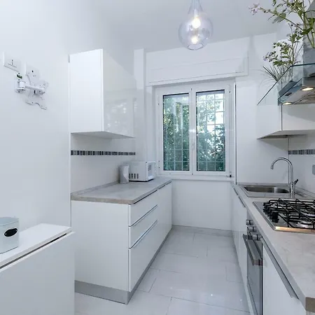 Apartment Your Trastevere Balcony Rome